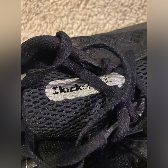 New Under Armour Kick Start Sprint Racing Shoes - Picture 2 of 5